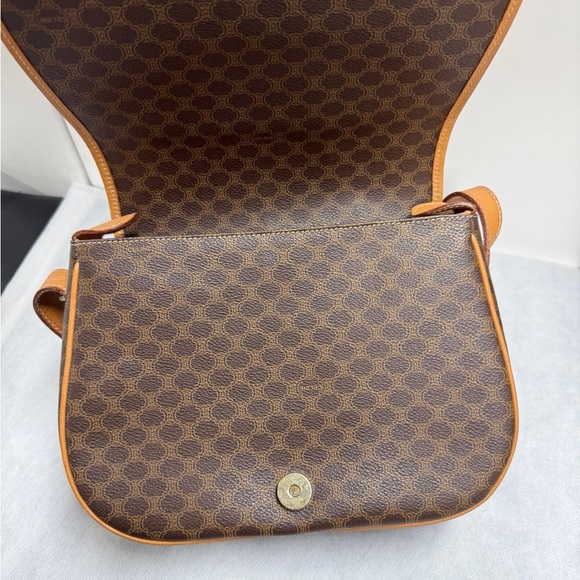 Celine Tan Leather Interior Bag - Picture 10 of 16